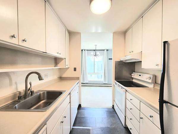 1BR/1BA Apartment · San Mateo photo 4