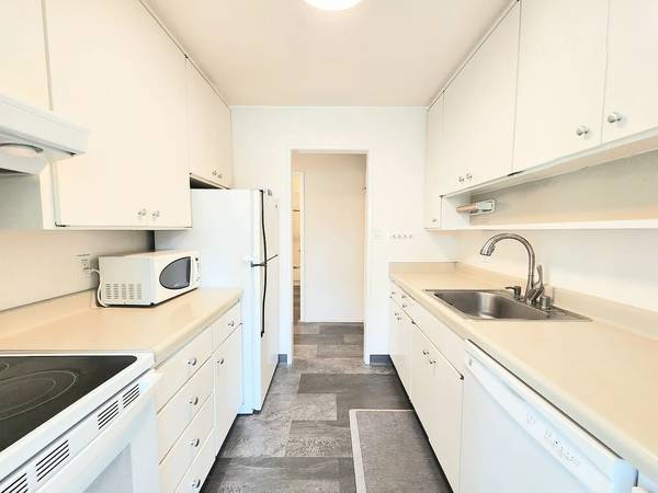 1BR/1BA Apartment · San Mateo photo 5