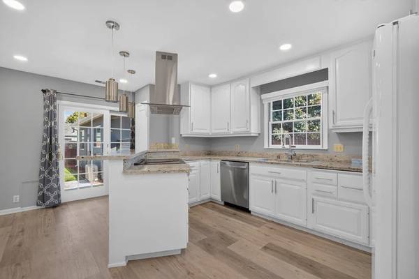 530 Irving Ave San Jose, CA 95128 photo 3