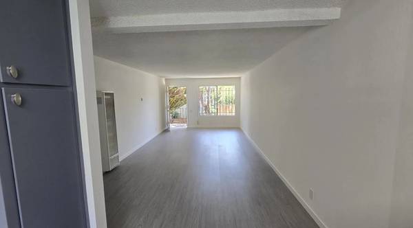 2BR/1BA Apartment on Maple Ave · Oakland photo 3