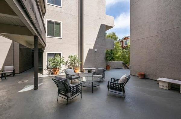 2BR/2BA Condo on Prospect St · San Carlos photo 2