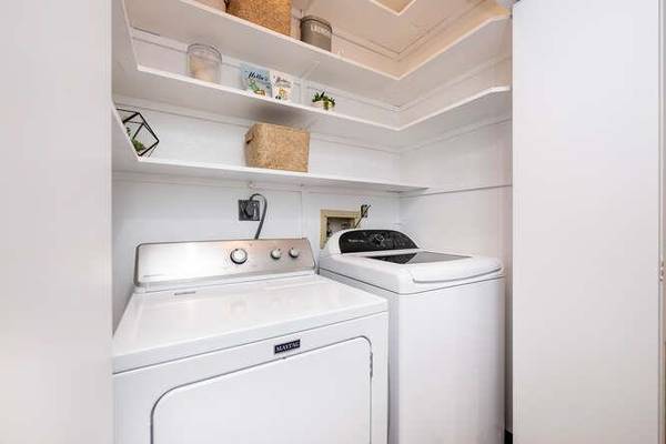 2BR/2BA Condo on Prospect St · San Carlos photo 5