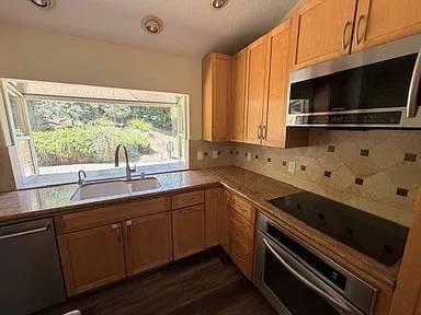 3BR/3BA In Law Adu on Holiday Dr · Morgan Hill photo 4