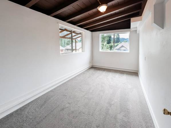 3BR/1BA Apartment · Guerneville photo 4