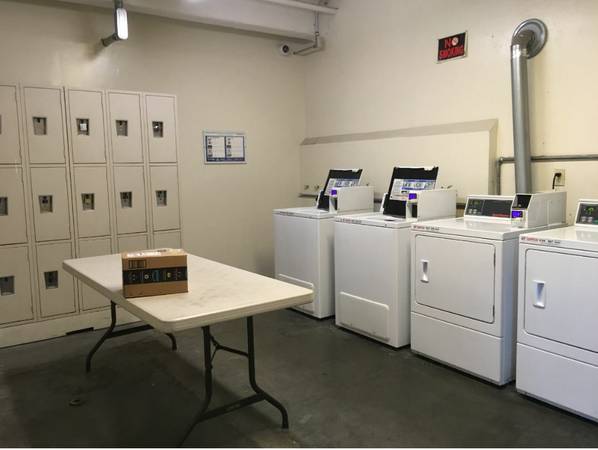 0BR/1BA Apartment · Oakland photo 4