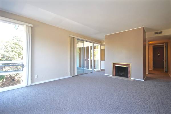 El Dorado Apartments photo 4