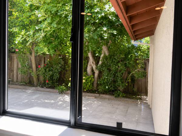 2BR/2BA Townhouse on Roble Ave · Menlo Park photo 5