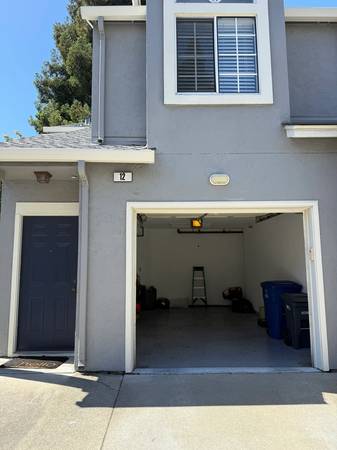 1BR/1BA Condo on Crystal Gate Commons · Hayward photo 2