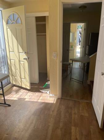 1BR/1BA Apartment · Pittsburg photo 3