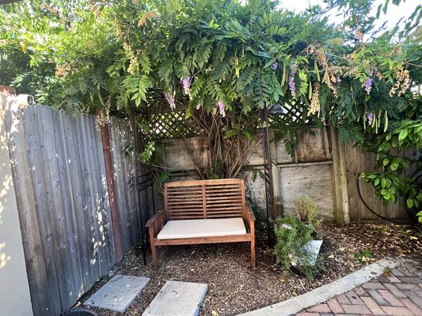 4BR/3BA Single Family House · Palo Alto photo 3