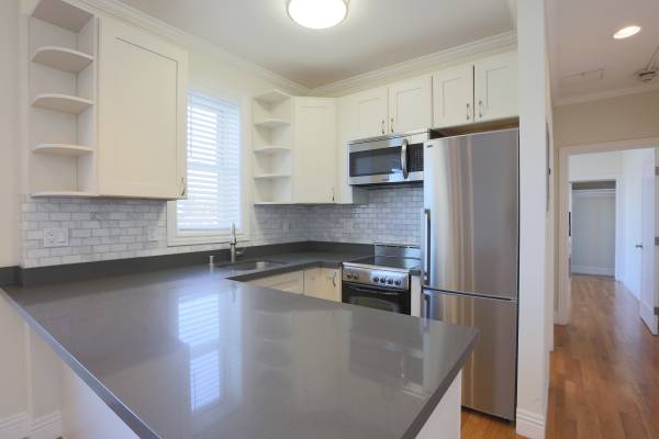 1BR/1BA Apartment · Oakland photo 5