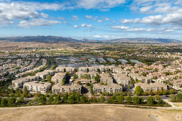 2BR/2BA Apartment on Ivy Hill Way · San Ramon photo 5