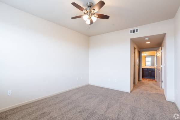 2BR/2BA Apartment on Ivy Hill Way · San Ramon photo 3