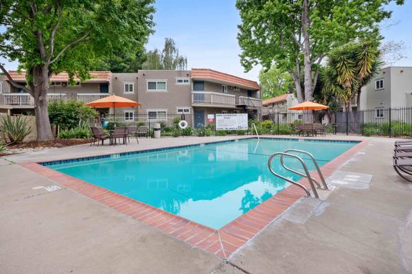 Apartments on Hesperian Blvd · Hayward photo 2