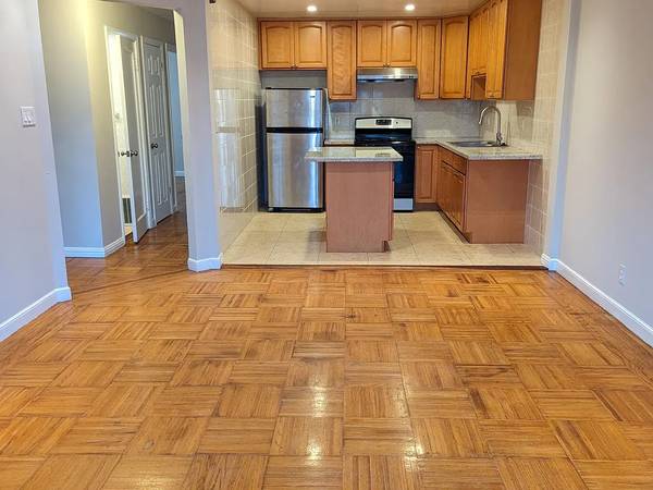 3BR/2BA Apartment · San Francisco photo 3