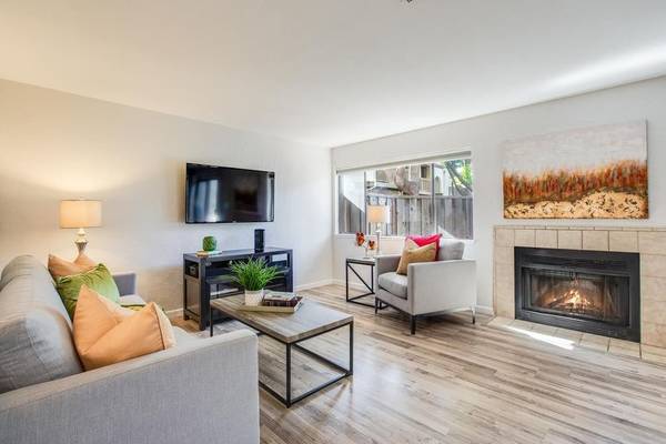 2BR/3BA Apartment · Gilroy photo 2