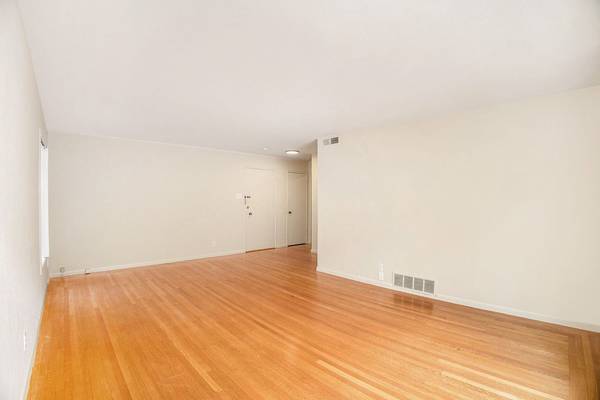 643 Beacon St #2 photo 3