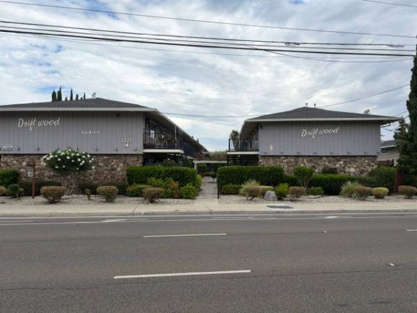 1BR/1BA Apartment on Blossom Hill Rd · San Jose photo 2