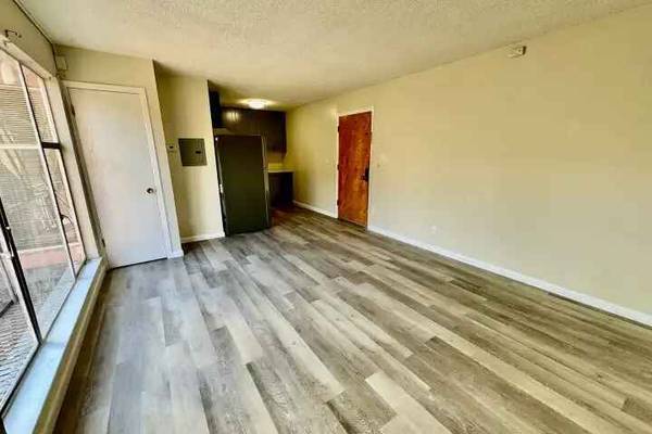 1BR/1BA Apartment · San Francisco photo 5