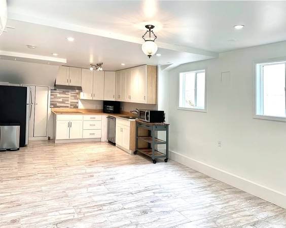 1BR/1BA In Law Adu on Crestlake Dr · San Francisco