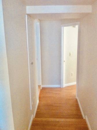 4BR/2BA Apartment · Alameda photo 4
