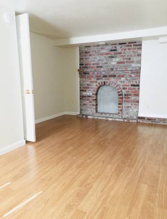 4BR/2BA Apartment · Alameda photo 5