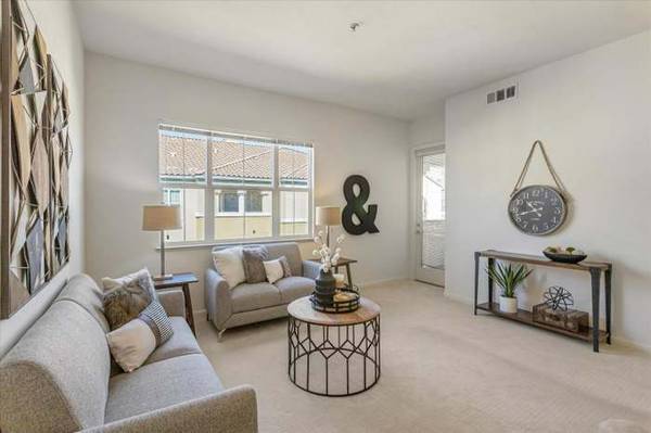 2BR/2BA Condo on Agnew Rd · Santa Clara photo 4