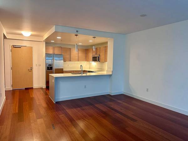 1BR/1BA Apartment · San Francisco photo 2