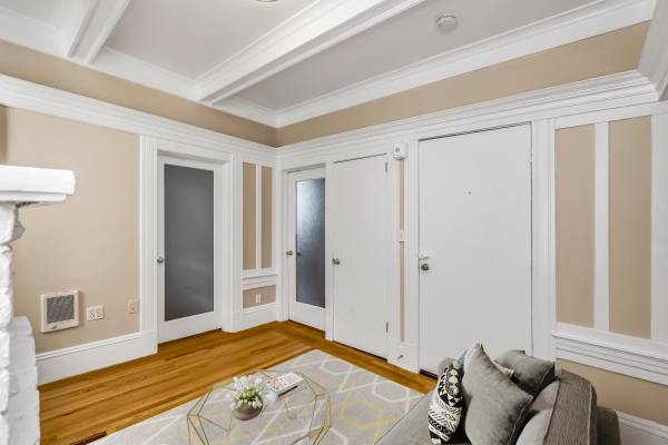 2BR/1BA Apartment on Pine Street · San Francisco photo 2