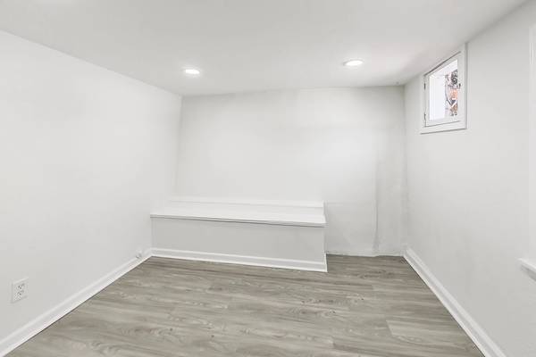2BR/1BA Apartment on Claremont Avenue Unit · Berkeley photo 4