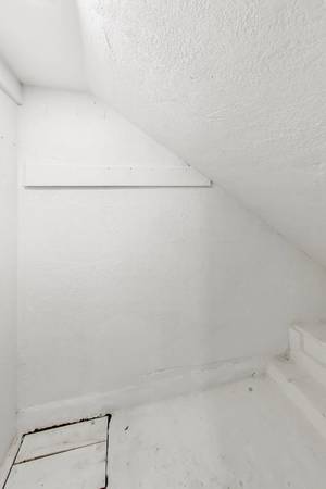 2BR/1BA Apartment on Claremont Avenue Unit · Berkeley photo 5