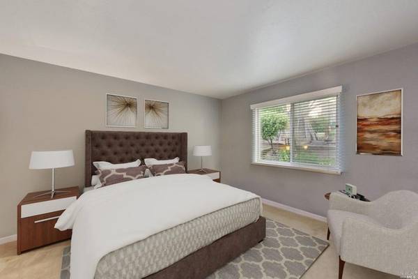 1BR/1BA Condo on Buckelew S · Sausalito photo 4
