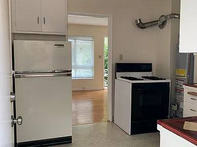 1BR/1BA Apartment on Ivy Dr · Oakland photo 2