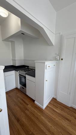 0BR/1BA Apartment · San Francisco photo 4