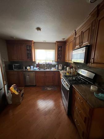 3BR/2BA Single Family House on Fuschia Ct · Pleasant Hill photo 5