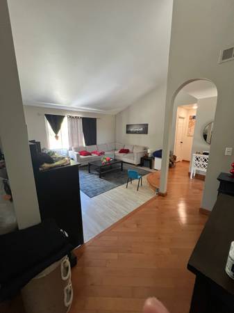 3BR/2BA Single Family House on Fuschia Ct · Pleasant Hill photo 2