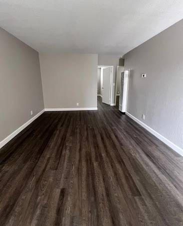 2BR/1BA Single Family House on Farm Dr · San Jose photo 5