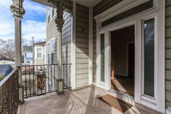 2BR/1BA Apartment · Alameda photo 4