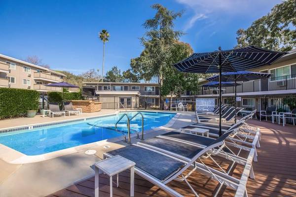 Apartments on Mount Diablo Boulevard · Lafayette