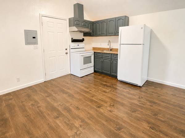1BR/1BA Apartment · Daly City photo 3