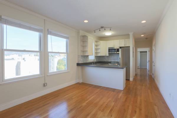 1BR/1BA Apartment · Oakland photo 3