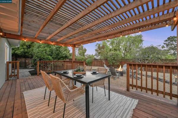 3BR/2BA Single Family House on Fafnir Pl · Pleasant Hill photo 3