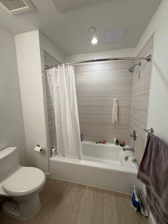 1BR/1BA Apartment · Berkeley photo 4