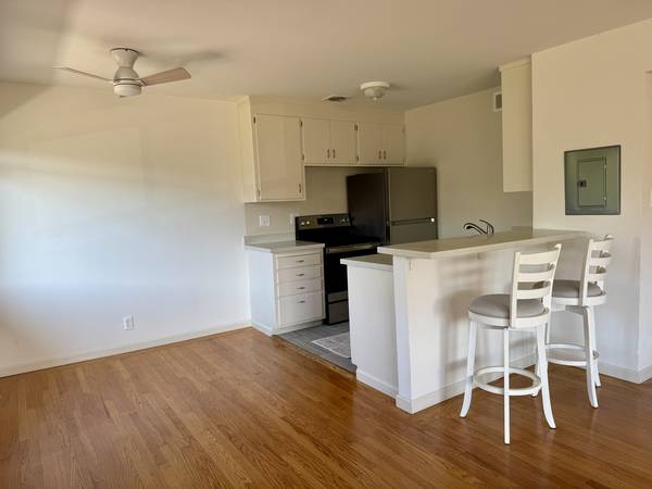 2BR/1BA Apartment on Roque Moraes · Mill Valley photo 2