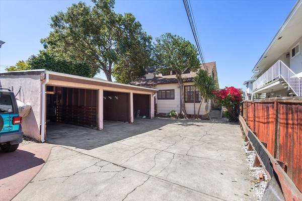 1BR/1BA Apartment on Clinton Ave · Alameda photo 3