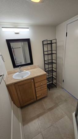 0BR/1BA In-Law · Greenbrae photo 4