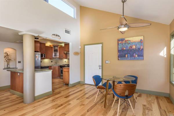 1BR/1BA Single Family House on Ash Ave · Greenbrae photo 2