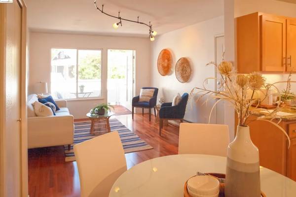 1BR/1BA Apartment on Marina Lakes Dr · Richmond photo 3