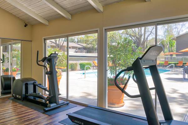 Apartments on Golden Road · Pleasanton photo 2
