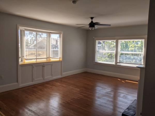 1BR/1BA Apartment on Broadway · Oakland photo 3
